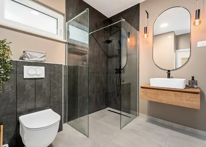 Mirage Vila Tugare