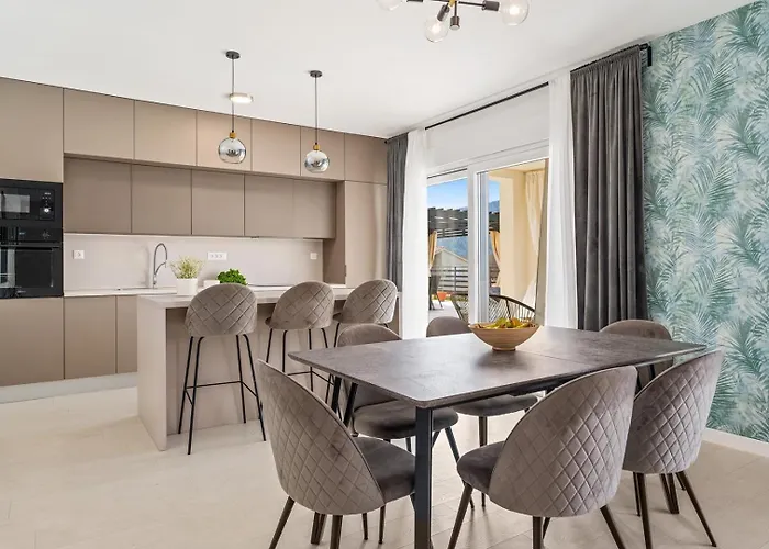 Vila Mirage Tugare