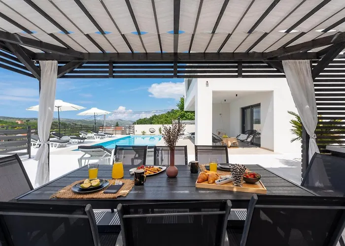 Vila Mirage Tugare