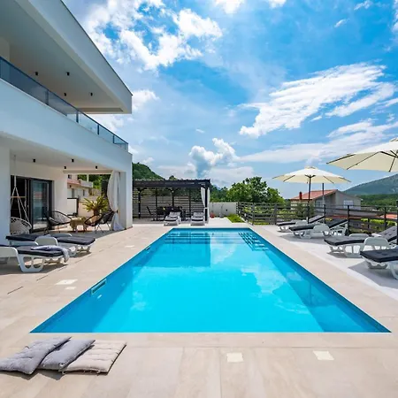 Mirage Villa