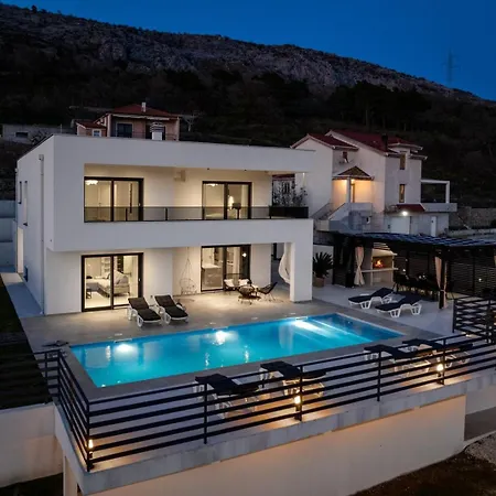 Mirage Villa *