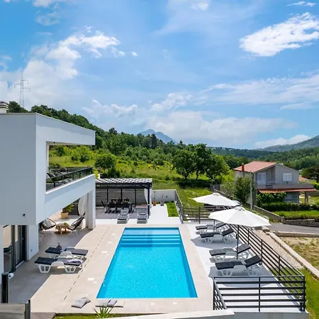 Mirage Villa *